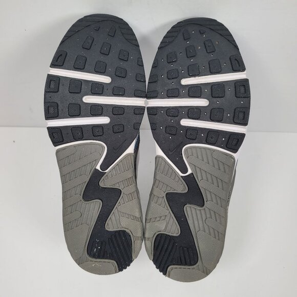 Nike Air Max Excee Youth Gray Sneakers CD6894-019 US Size 5.5Y - Picture 7 of 8